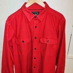 Large Woolrich Men's heavyweight flannel chamois shirt.